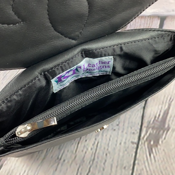 KT LEATHER DESIGNS Custom By Karen Taber Black Leather 3 Compartment Belt Pouch - Picture 10 of 17